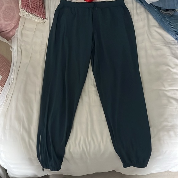 Lululemon Surge Jogger Pants - Picture 2 of 4